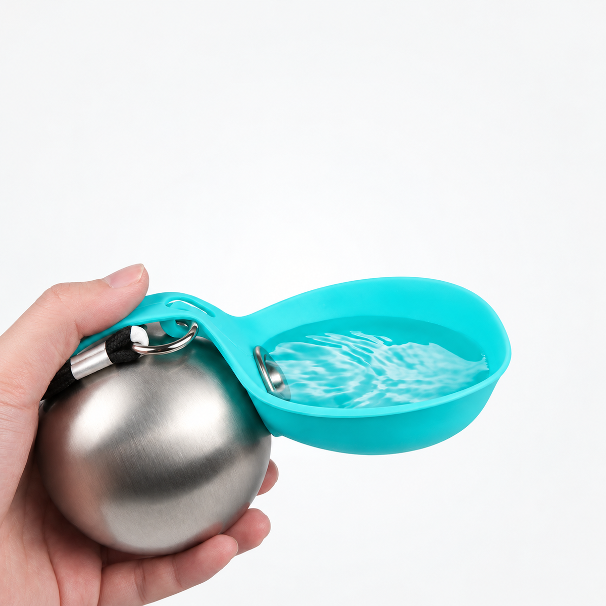 Otvorena inox bočica sa posudicom za vodu
